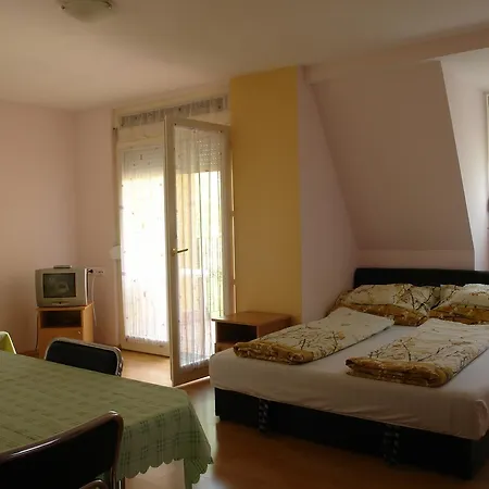 Διαμέρισμα Valentina Apartmanhaz